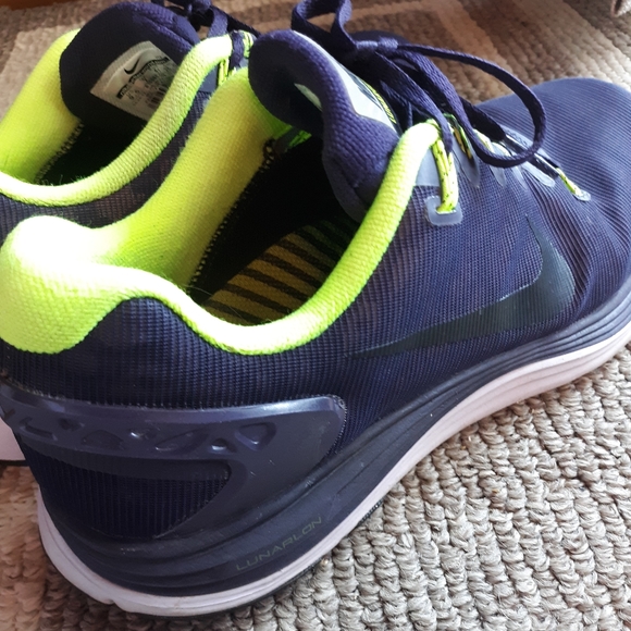 NIKE Lunarglide Women's 9.5 - Picture 2 of 5